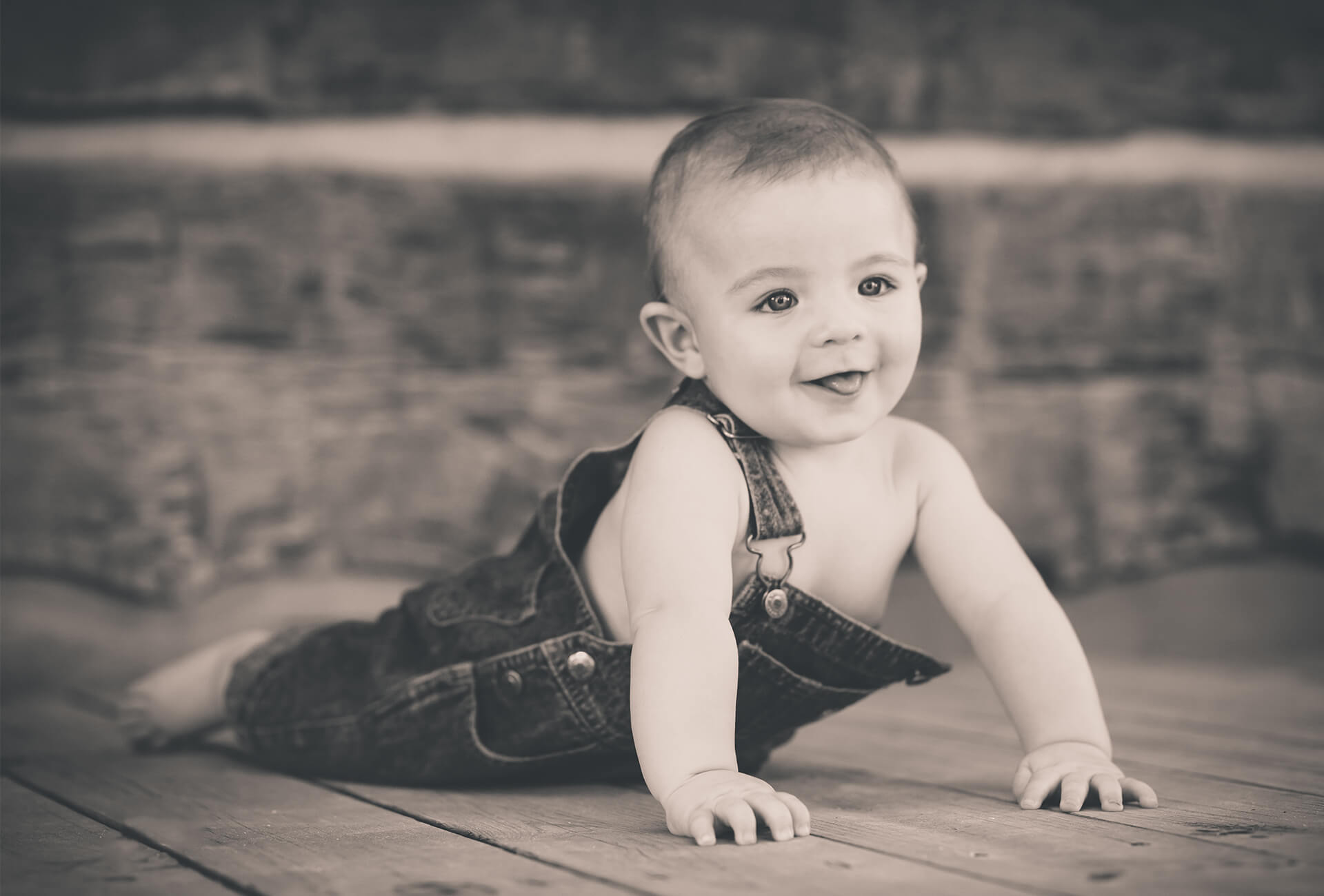 Fade to Blaq | Williamsburg Kentucky Portrait and Family Photographer