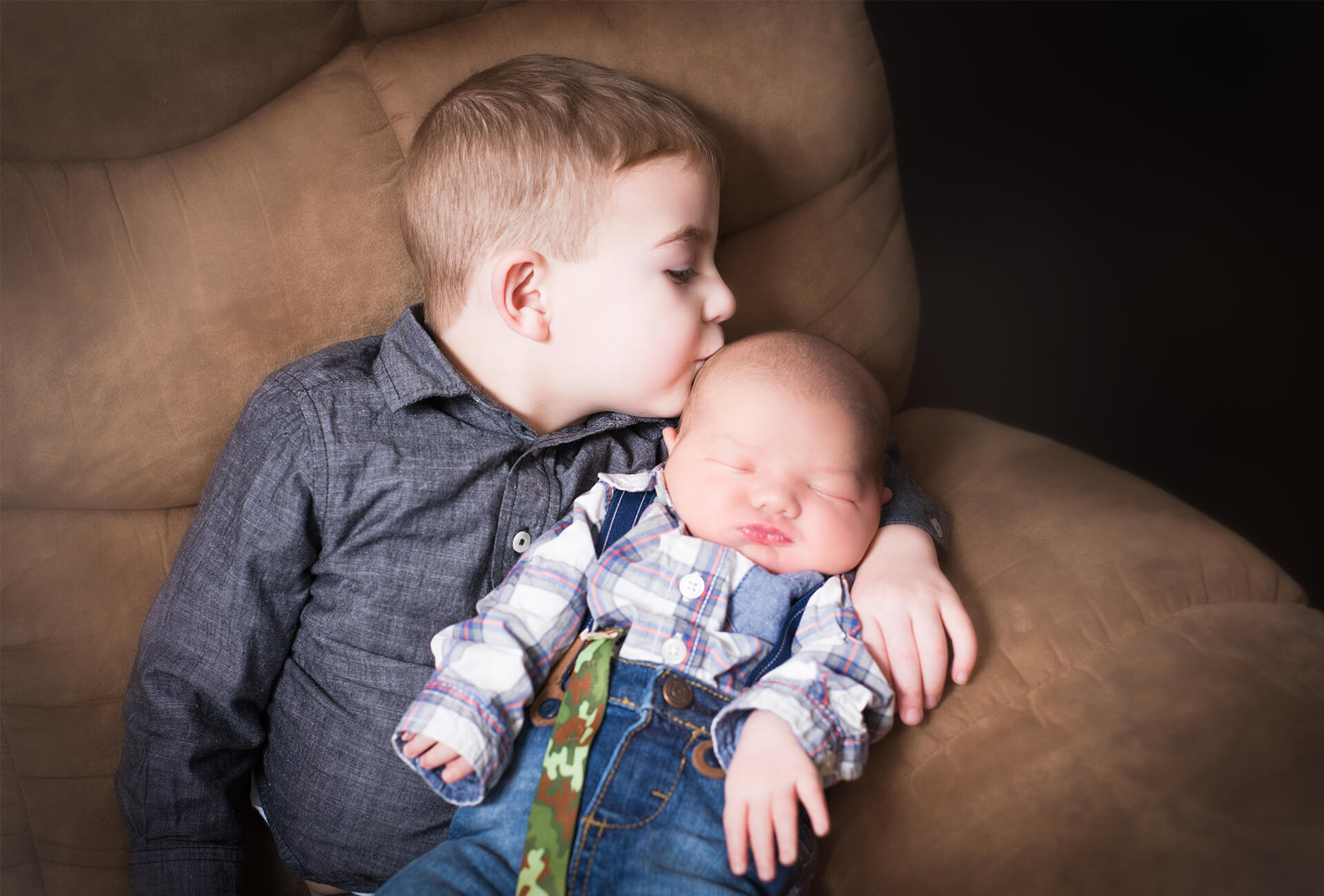 Fade to Blaq | Williamsburg Kentucky Portrait and Family Photographer